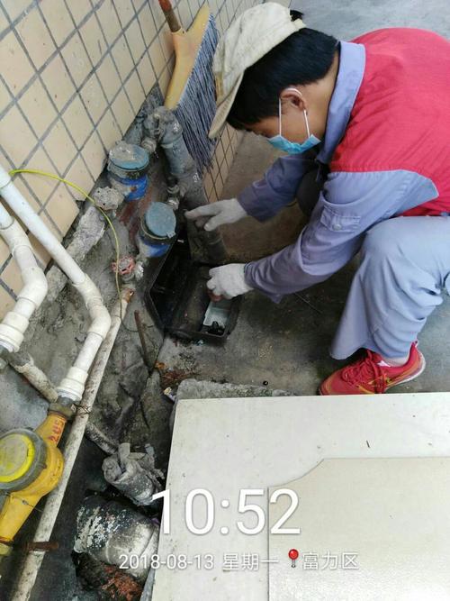 翠湖社區“四害”消殺作業紀實 筑牢健康防線，共建潔凈家園